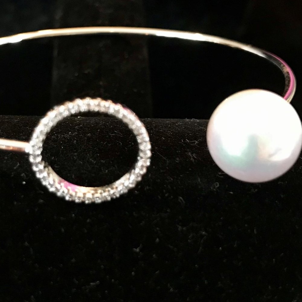 New Pearl and CZ Circle delicate open Bangle